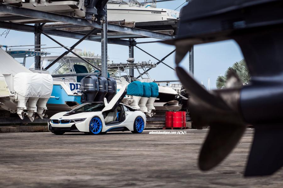  BMW i8 on ADV.1 Wheels (ADV10RMV2SL) 2015 года  (фото 12 из 18)